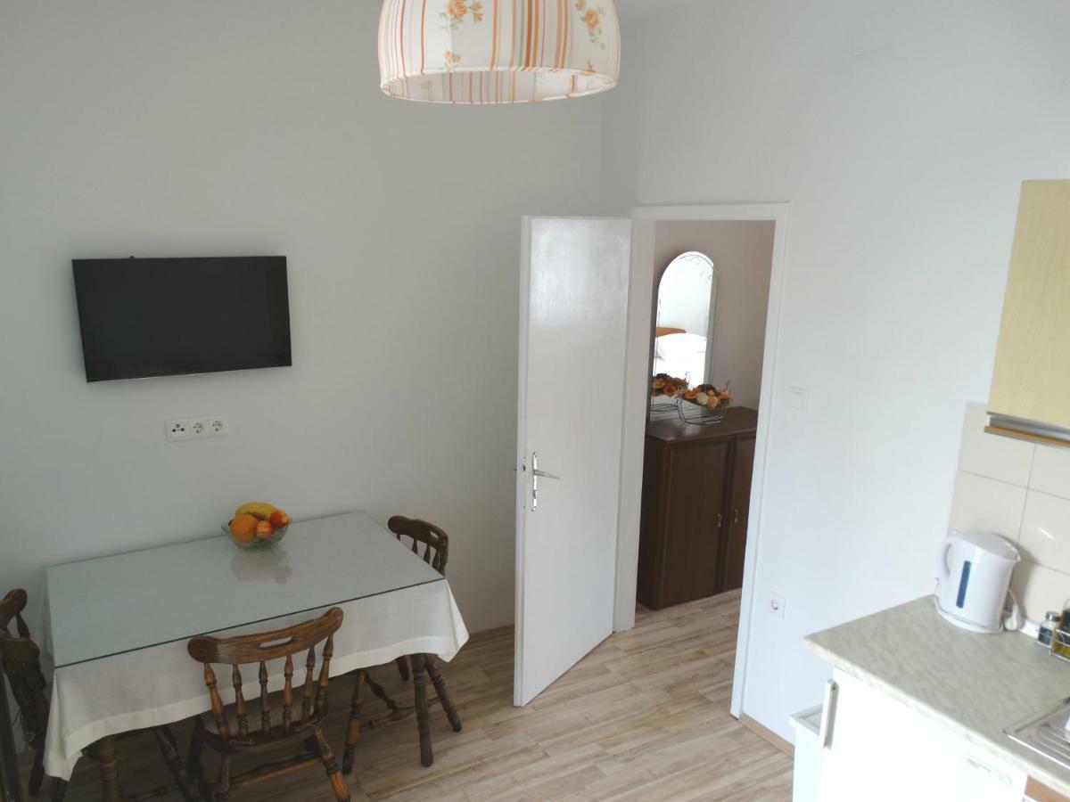 Marina Apartments คาชเตลา ภายนอก รูปภาพ