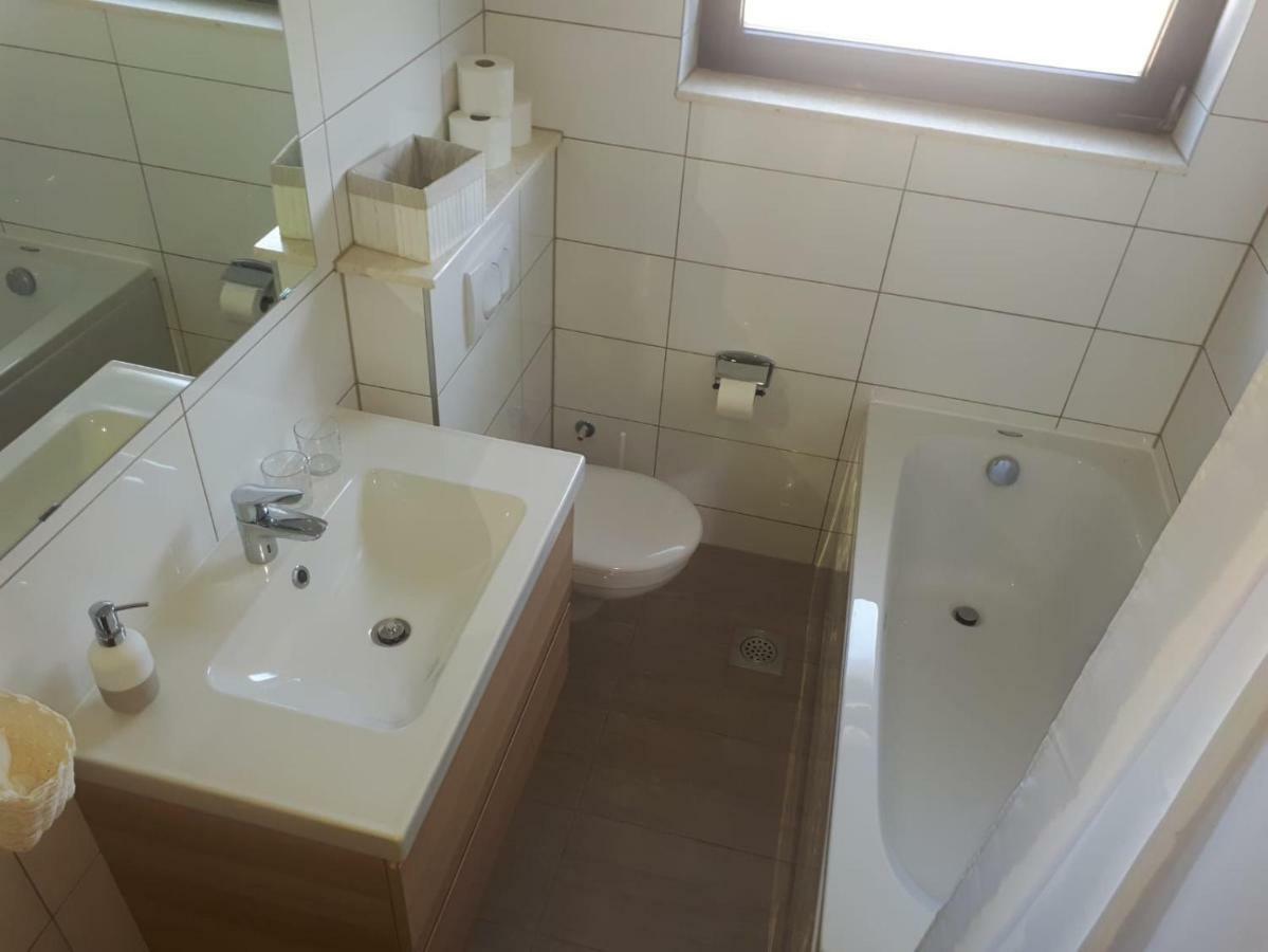 Marina Apartments คาชเตลา ภายนอก รูปภาพ